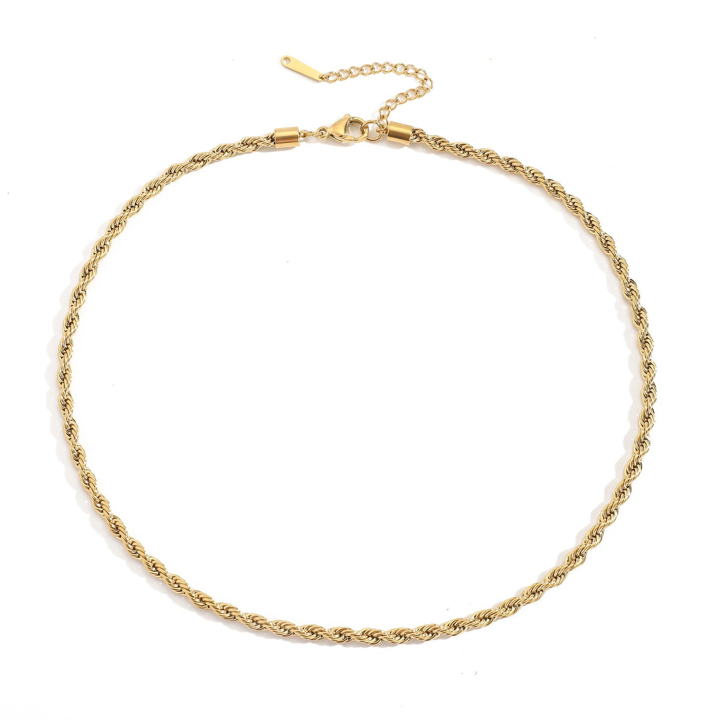 The Noura Necklace — Sleek. Minimal. Unbothered.