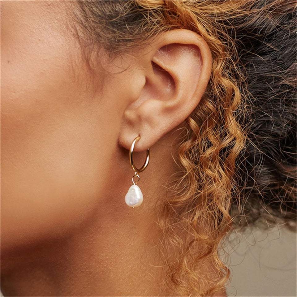 The Leila Earrings — Organic Elegance in Motion