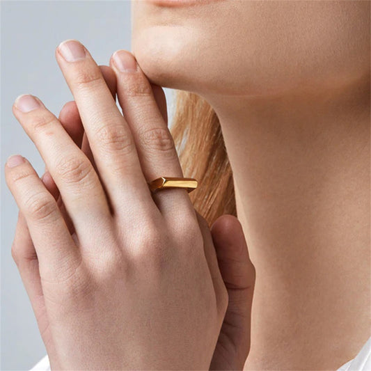 The Nox Ring — Smooth. Sharp. Statement.