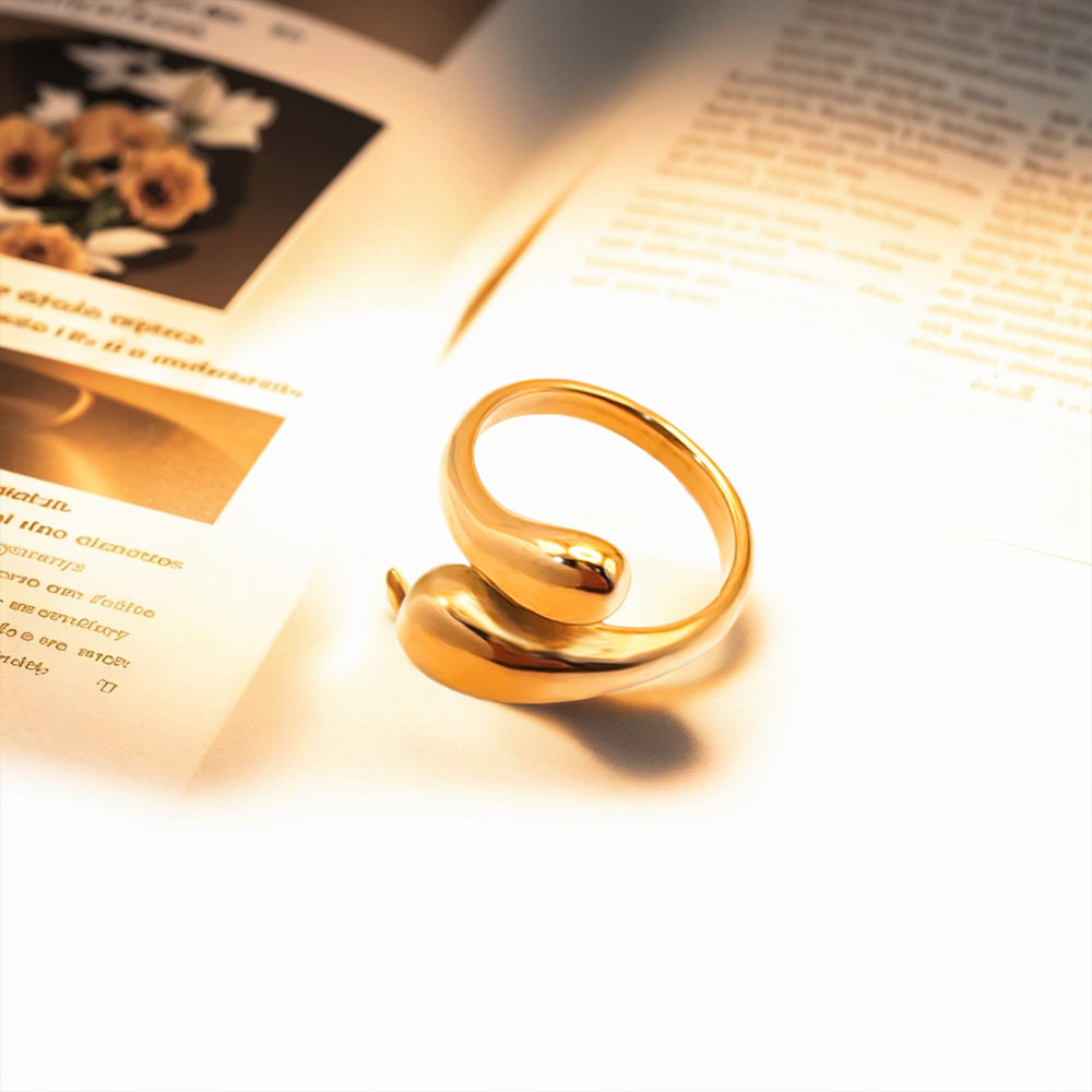 The Zephyr Ring — Light as Gold, Strong as Steel