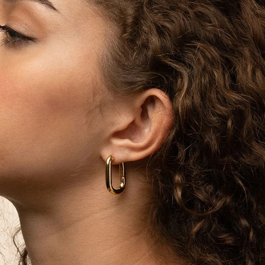 The Amineh Hoops — Vintage Curve, Modern Confidence