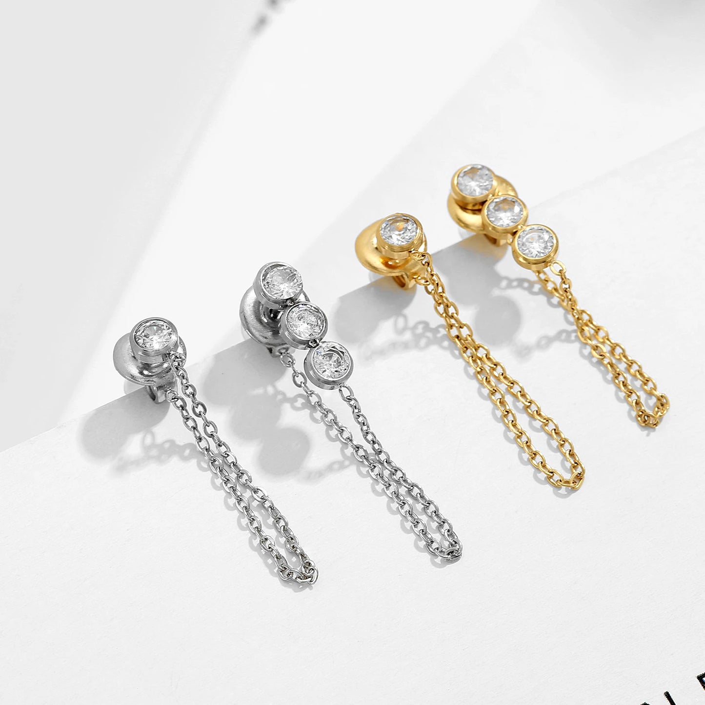 The Noor Earrings — Effortless Movement, Timeless Glow
