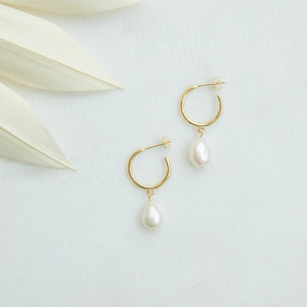 The Leila Earrings — Organic Elegance in Motion