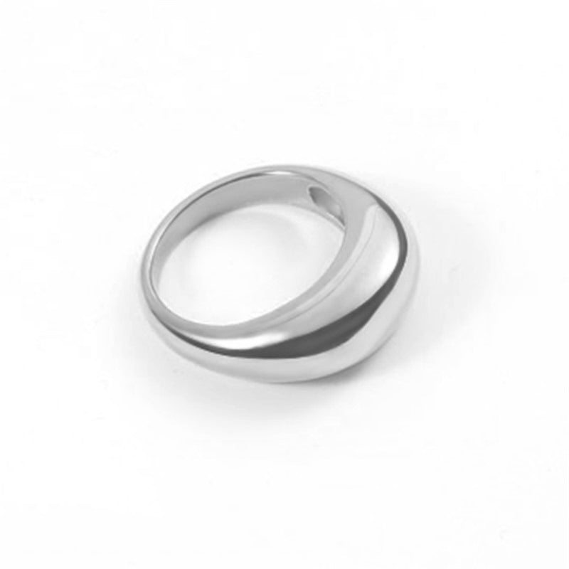 The Elara Ring — Curve in All the Right Places