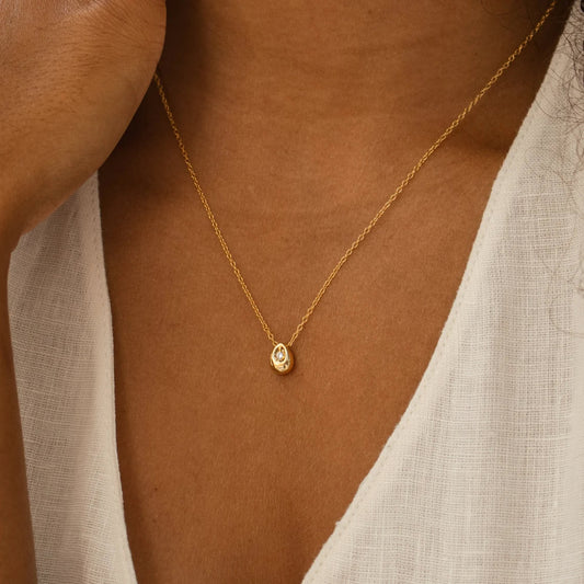 The Aaliyah Necklace — Grace in Every Drop