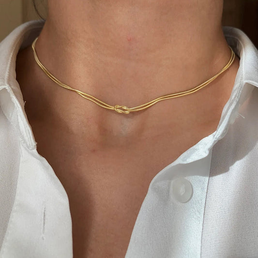 The Selma Necklace — Sculpted Minimalism, Polished Intent